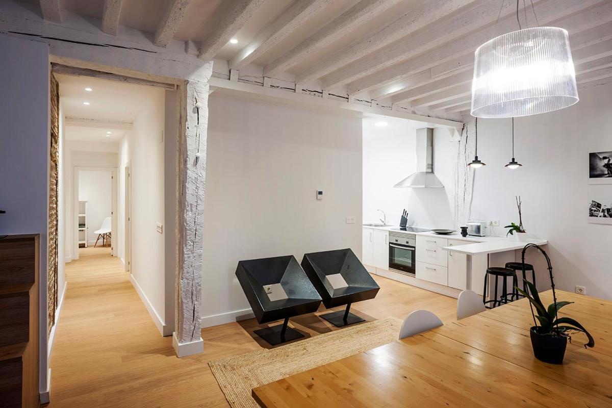 Apartamento minimalista en el corazón de Bilbao Exterior foto