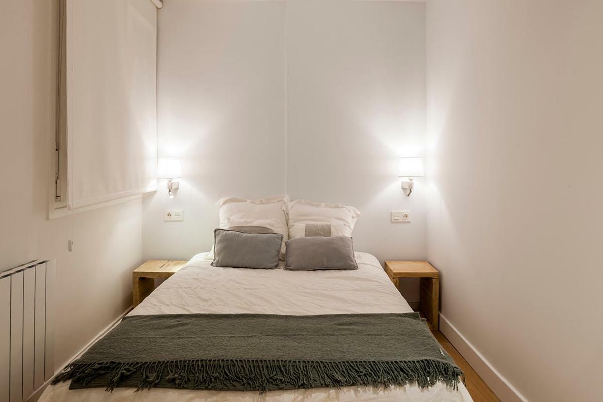Apartamento minimalista en el corazón de Bilbao Exterior foto