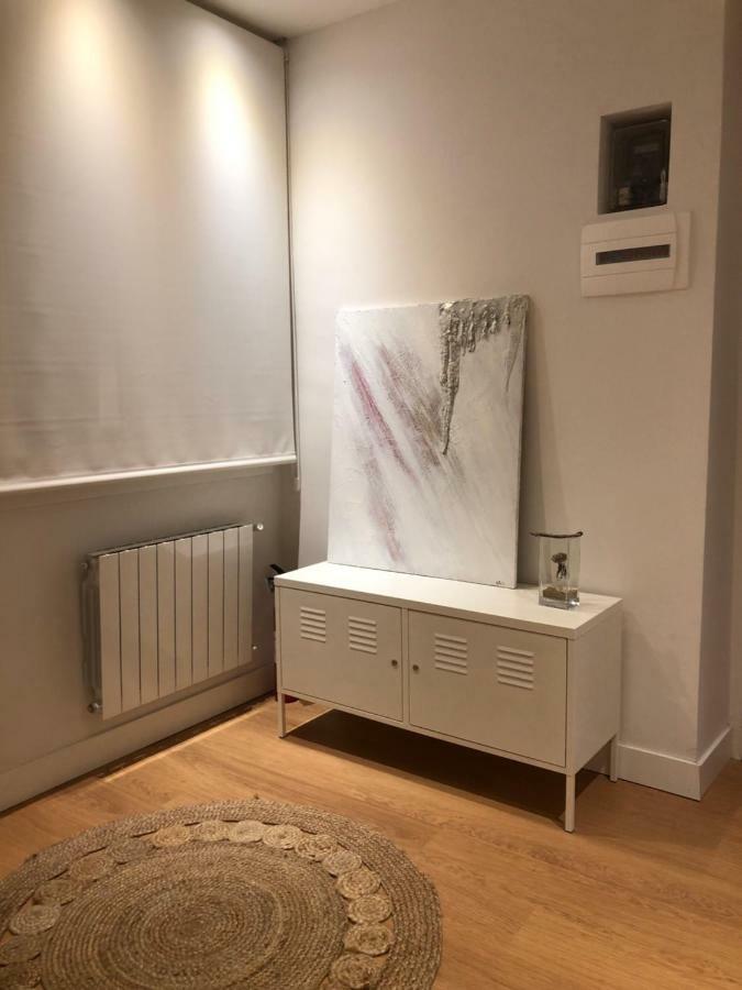 Apartamento minimalista en el corazón de Bilbao Exterior foto
